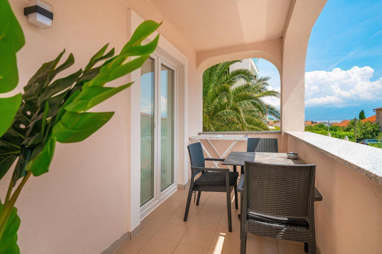 Apartments Gerta With Terrace Baška Eksteriør billede